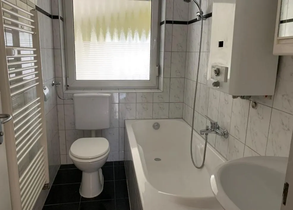 Privatzimmer Naehe Residenz Und Innenstadt Würzburg 0*,
